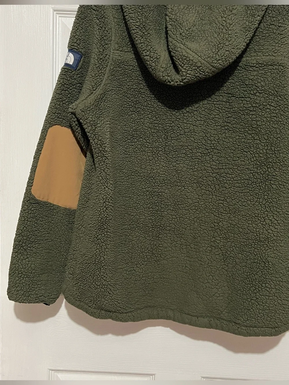💗 The North Face - Men’s Olive Green Sherpa Puffer Hoodie with Tan Trim